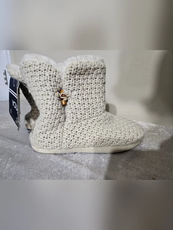 NWT! Nautica Cozy House Shoes Small 5-6 - Picture 2 of 7